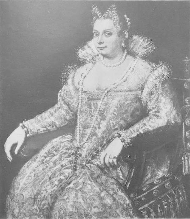 Schwarzes und weißes Porträt der Queen Elizabeth I. von England, die in einem Stuhl sitzt, ein hochgeschlossenes königliches Kleid mit langen Ärmeln trägt und ihr Haar zu einem ordentlichen Knoten gebunden hat, mit feinen Zügen zur Seite schaut.