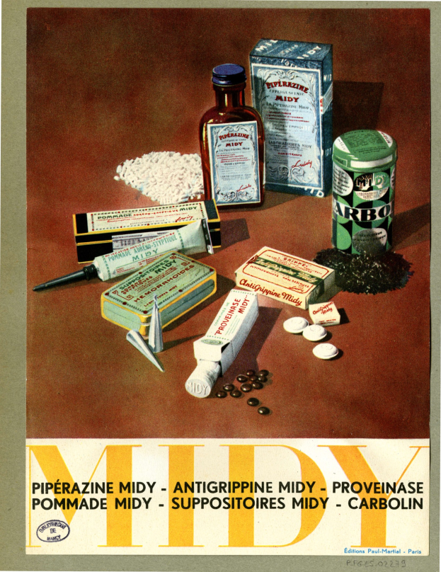 Plakat mit verschiedenen Medikamenten wie Flaschen und Schachteln mit Text 'Piperazine Midy - Antigripine Midy Provence' unten.