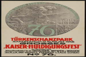Ein gerahmtes Plakat zum 70. Jahrestag des Kaiser-Huldigungsfests in Berlin, Deutschland, das eine Gruppe von Menschen in der Mitte zeigt, umgeben von Text und Zahlen.
