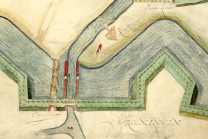 Ein detaillierter Stadtplan mit einem Fluss, der den Bau einer Brücke über den Fluss zeigt, einschließlich Straßen, Gebäuden und anderen Strukturen, mit Text, der weitere Informationen zum Bau enthält.