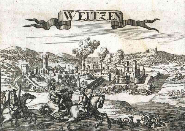 Schwarz-weiß-Radierung von Weitzen, Deutschland, mit Menschen, die im Vordergrund auf Pferden reiten, umgeben von Hügeln, Gebäuden, Bäumen und Rauch.